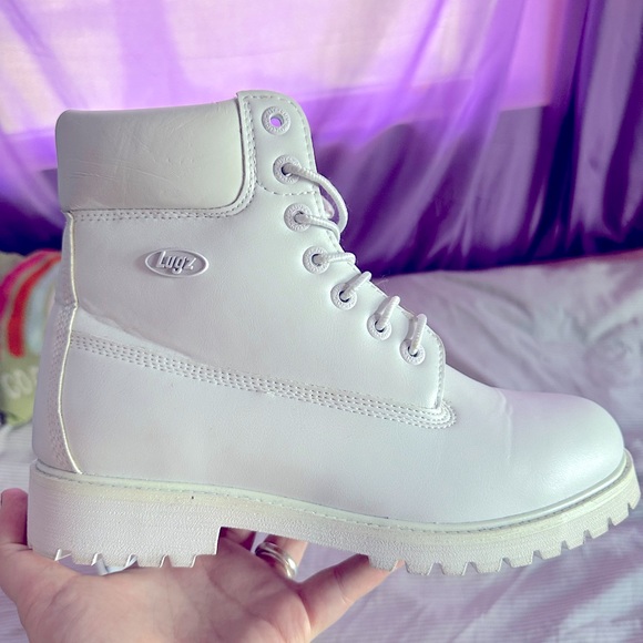 ⭐️LUGZ BOOTS, Sz. 10/41, White Leather, So Cute for the Cold!! EUC! ❄️ - Picture 3 of 15